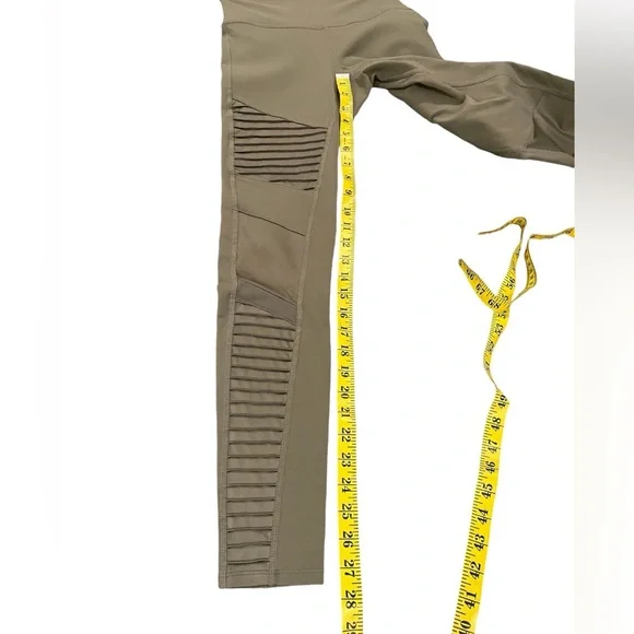 Alo Yoga High-waist Airlift Moto Legging Mesh details In Olive Branch Size S - Picture 10 of 14